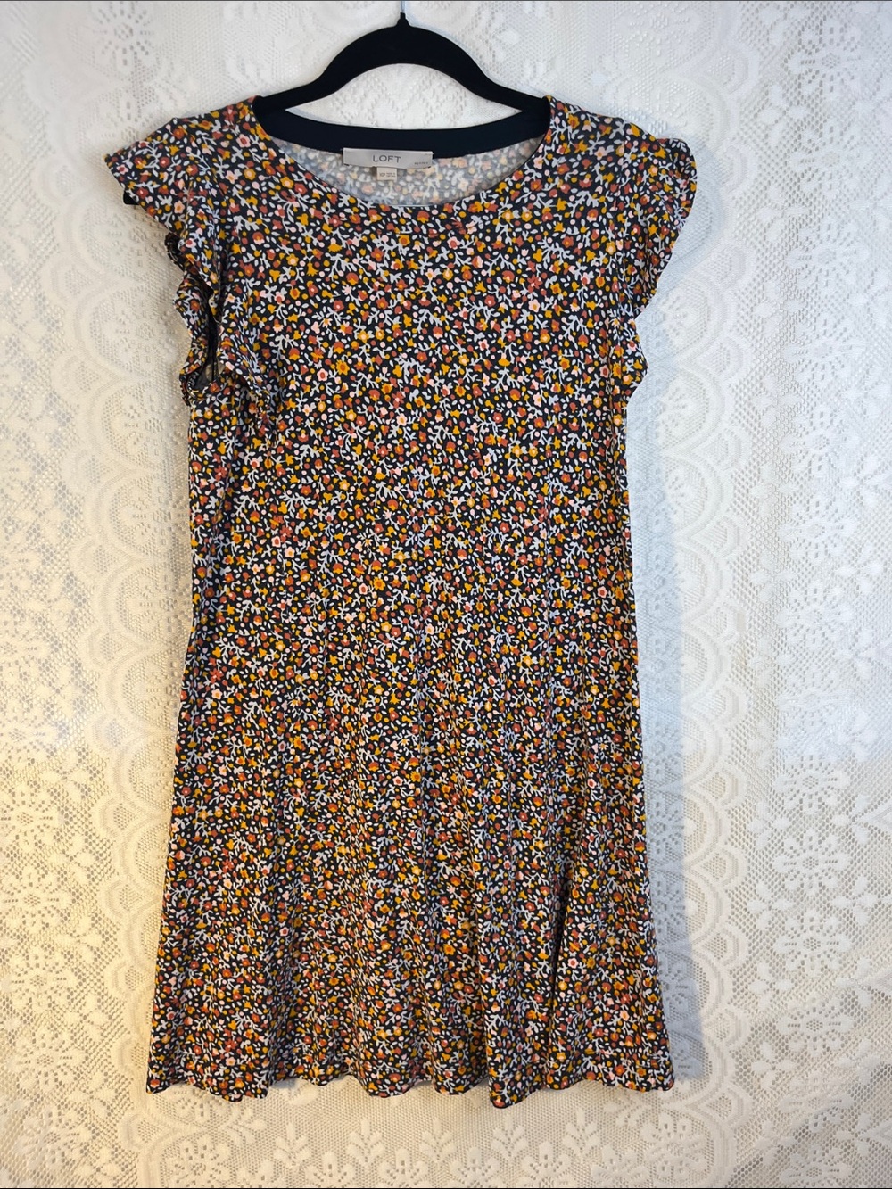 😻5for$15😻LOFT Navy Floral Ruffle Cap Sleeve XS Petite